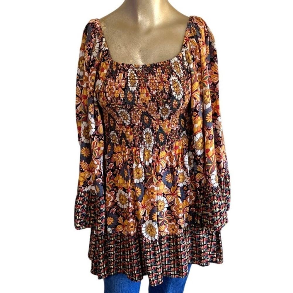 Angie Floral Smocked Tunic Top M Rayon Bell Sleeve Boho Peasant Vtg prairie